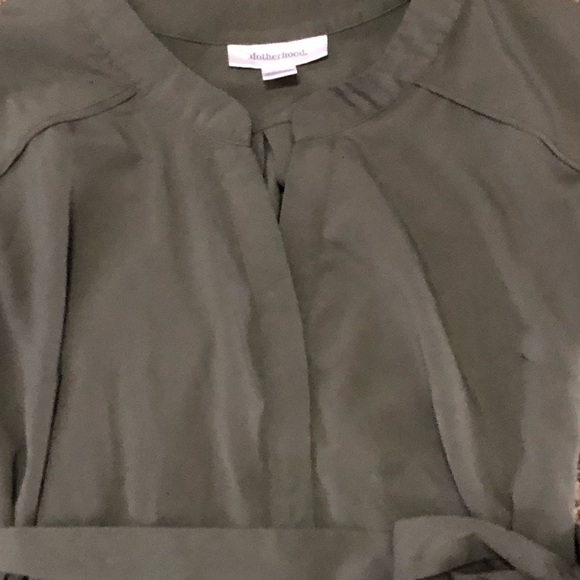 Motherhood Maternity Sleeveless Olive Green Top Button Front Waist Tie Size S - Picture 3 of 4